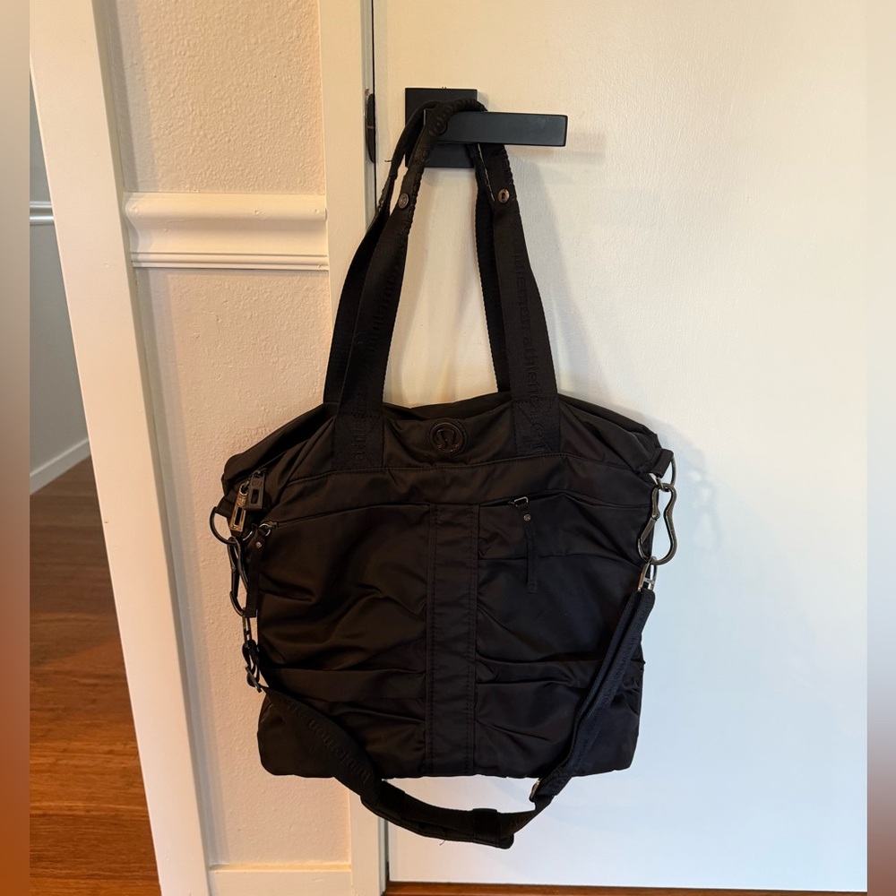 Lululemon Flow and Go Bag (Rare) - Picture 2 of 6